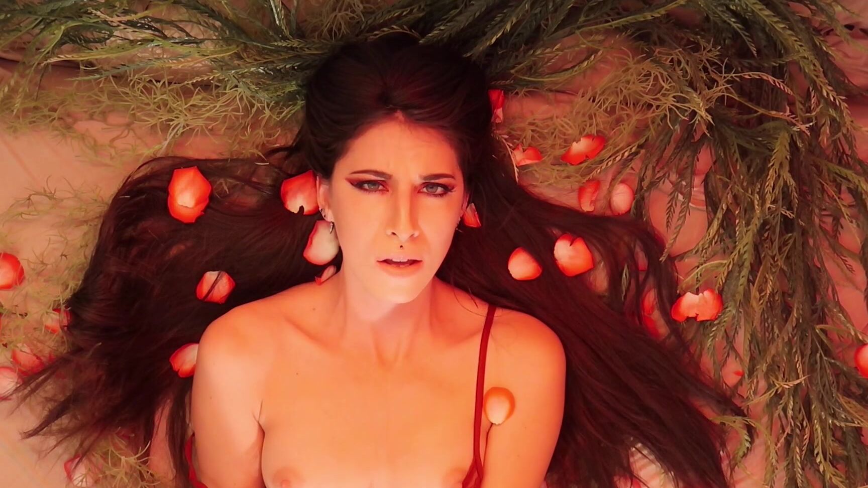 audrey-18-01-2020-127702368-handcuffed-beautiful-agony-style-video.