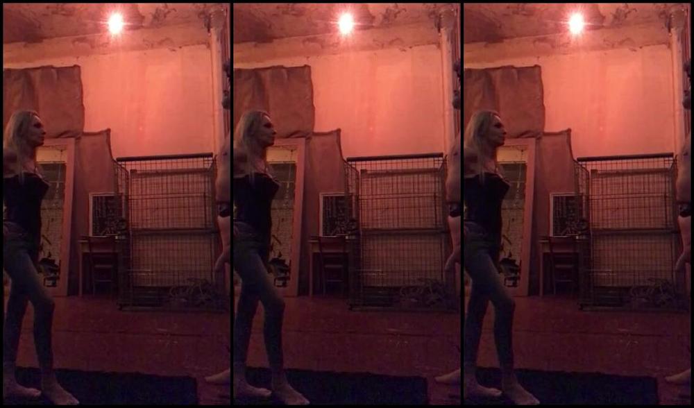 Ladydarkangeluk Onlyfans Old Session Clipball Kicking There Is 4 Parts First Bare Feet Then Trainers Little Boots And