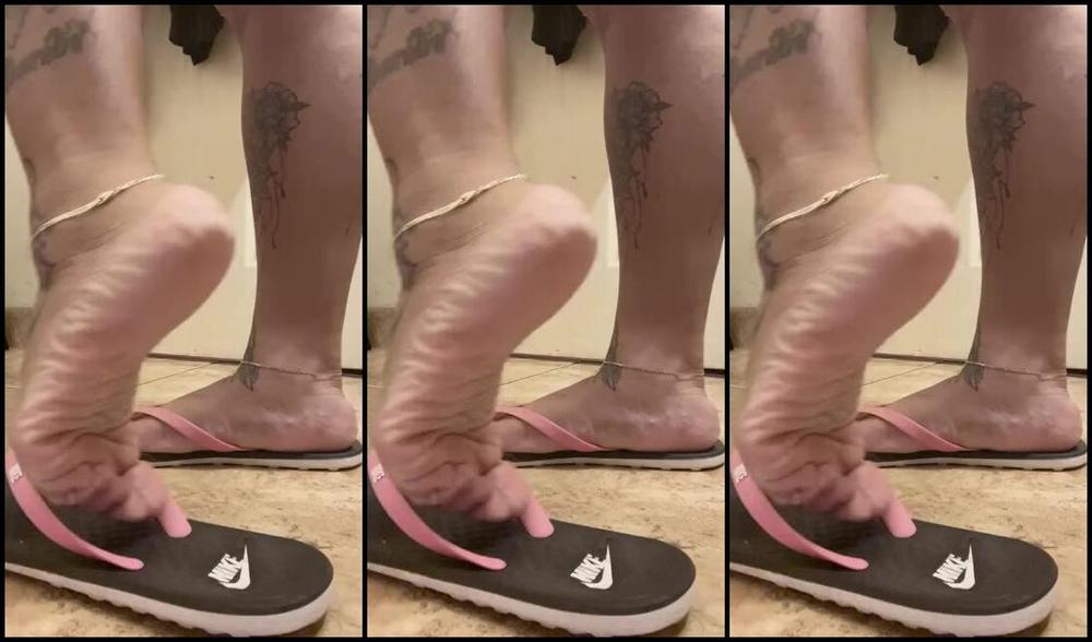 Dissatoes Onlyfans Come Smell My Stink Feet