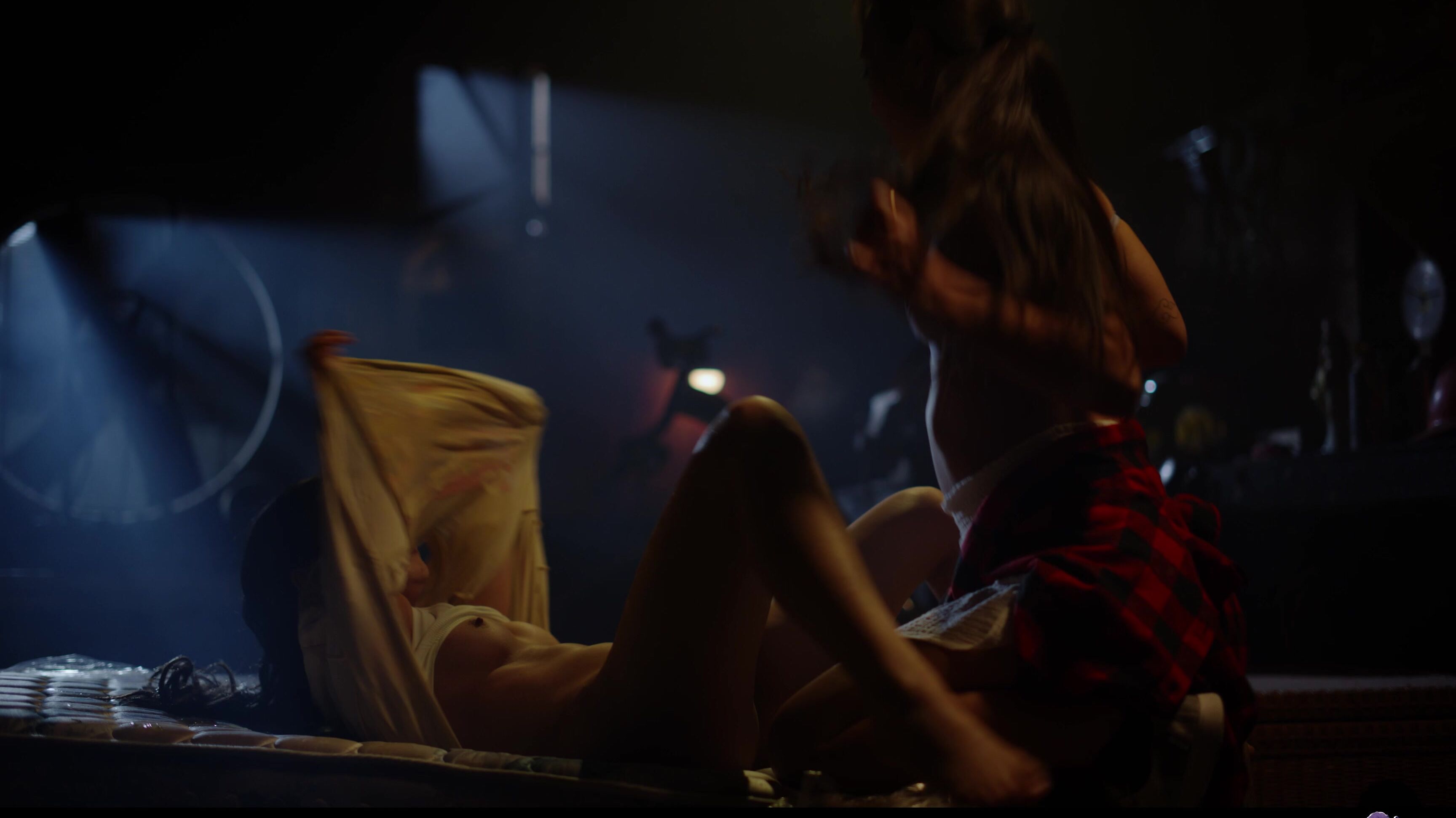 "hentaied" aliensandmonsters, kissing, licking, pussyeating, scissoring INFECTION manyvids