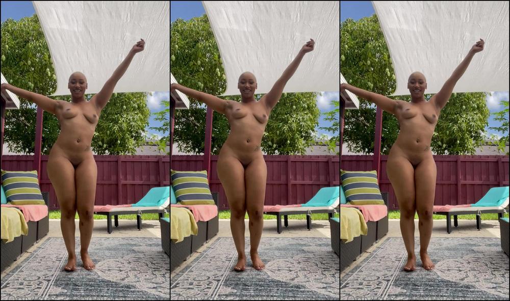 Daphne Thickass Onlyfans 61