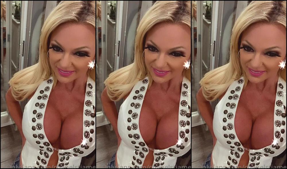 Chanelstjames 2003782394 07 08 2023 Happy Saturday Baby Check Your Messages I Sent You Something Very Naughty