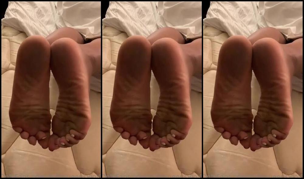 Sole Queen Nicknamed Solequeensworld Onlyfans Dirty Soles