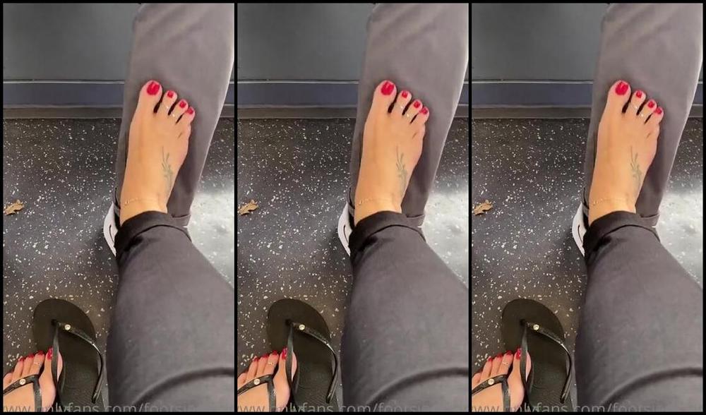 Footsiegalore Onlyfans Flip Flop Friday With A Twist Ignore My Badly Timed Sneeze Fj Friday Resumes Next Friday With