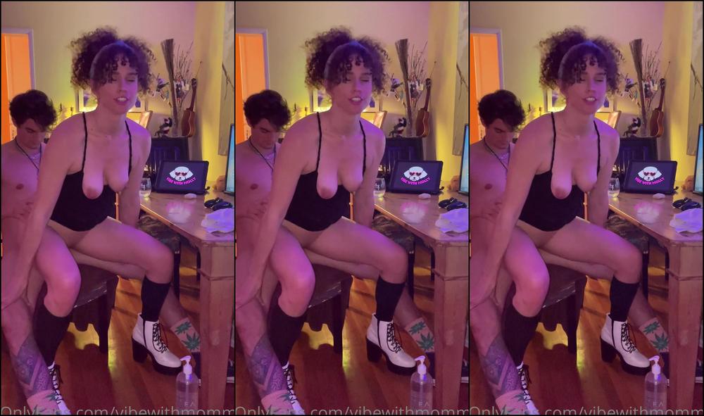 vibewithmommy-15-01-2022-2330680952-freeuse-anal-when-i-get-home-and-babe-ignores-me-while-he-s-gaming..-i-just-use-his-coc