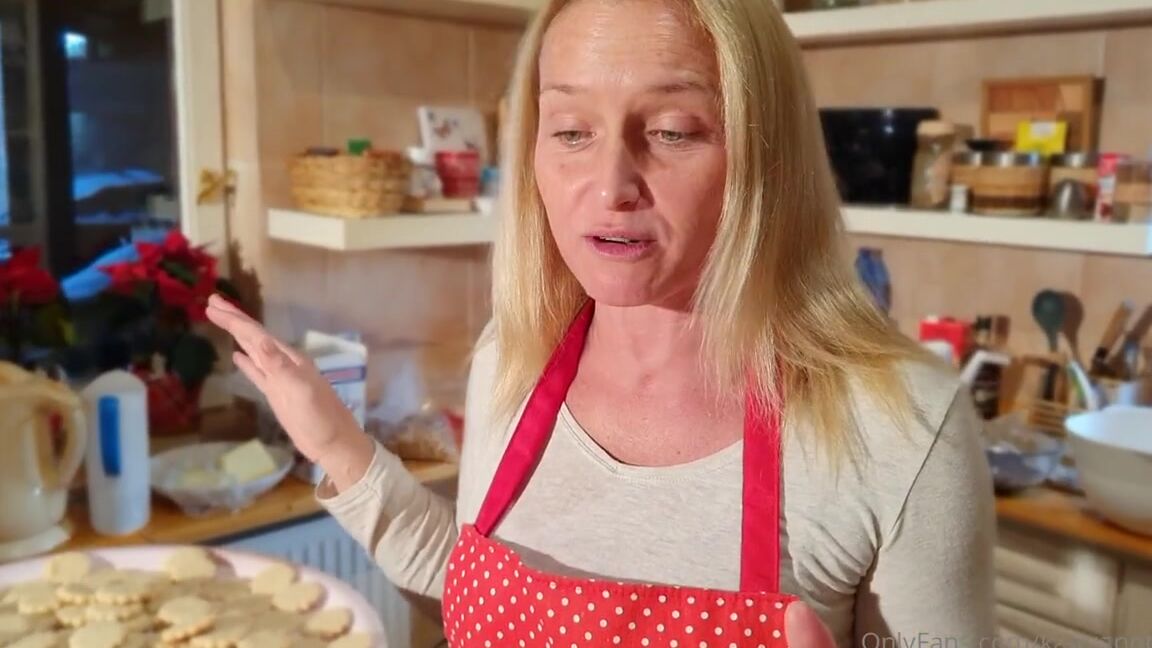 Kathianobilixx Findom 12 21 2021 Onlyfans Video All In Progress Pky