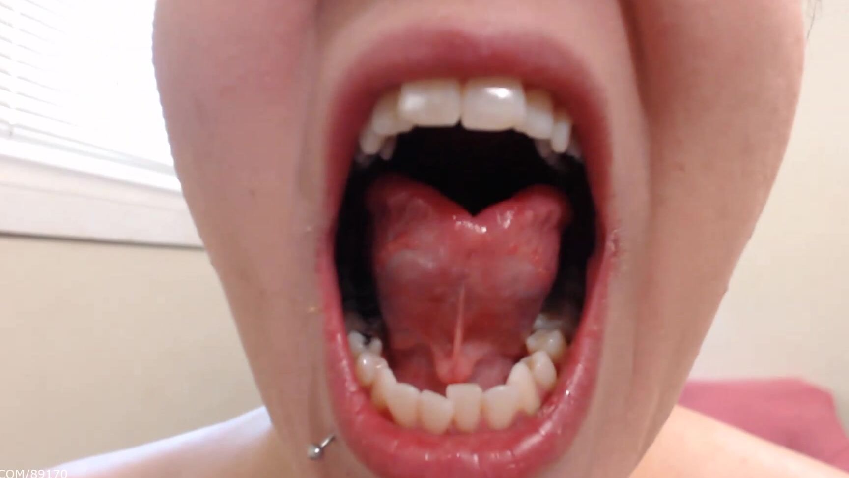 Booty U Cupped Tongue