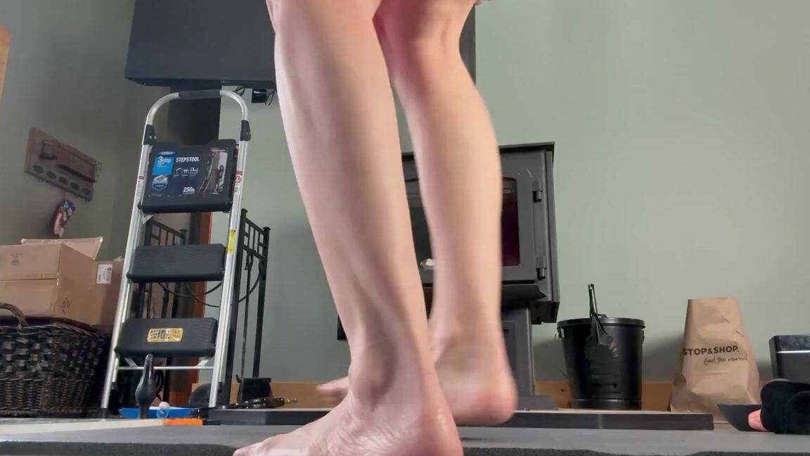 Longtoesally Nicknamed Longtoesally Stormy 03 05 2025 Onlyfans Video Get That Quick Nut Out As I Gas You With That Big Butt In Sheer Red