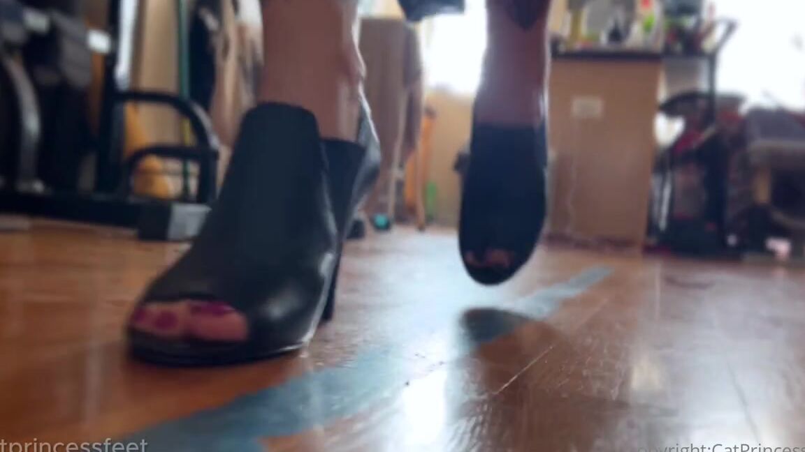 Catprincessfeet Onlyfans Peep Toe Heels Walking Around Listen To The Soundsso Yummy