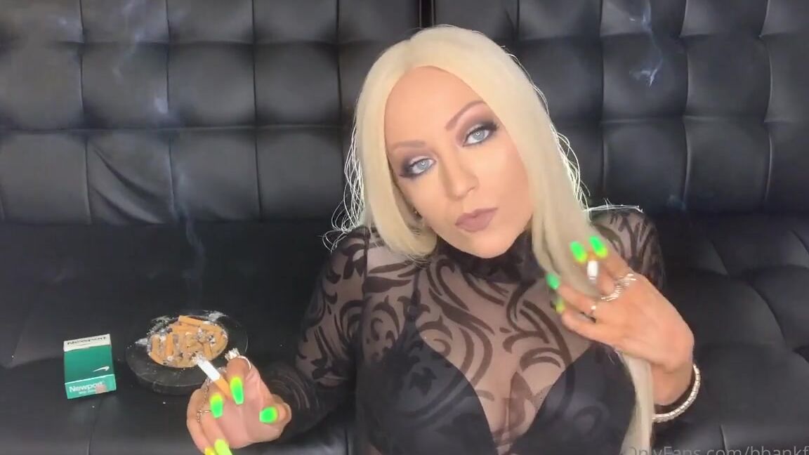 Britteni Bank Aka Bbankfetish Onlyfans Darkside Multiples Smoking 2 Newport 100S At Once One Of The Fastest Ways To Blacken Your