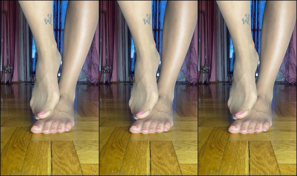 Froggeefeetvip Nylon Lovers Enjoy