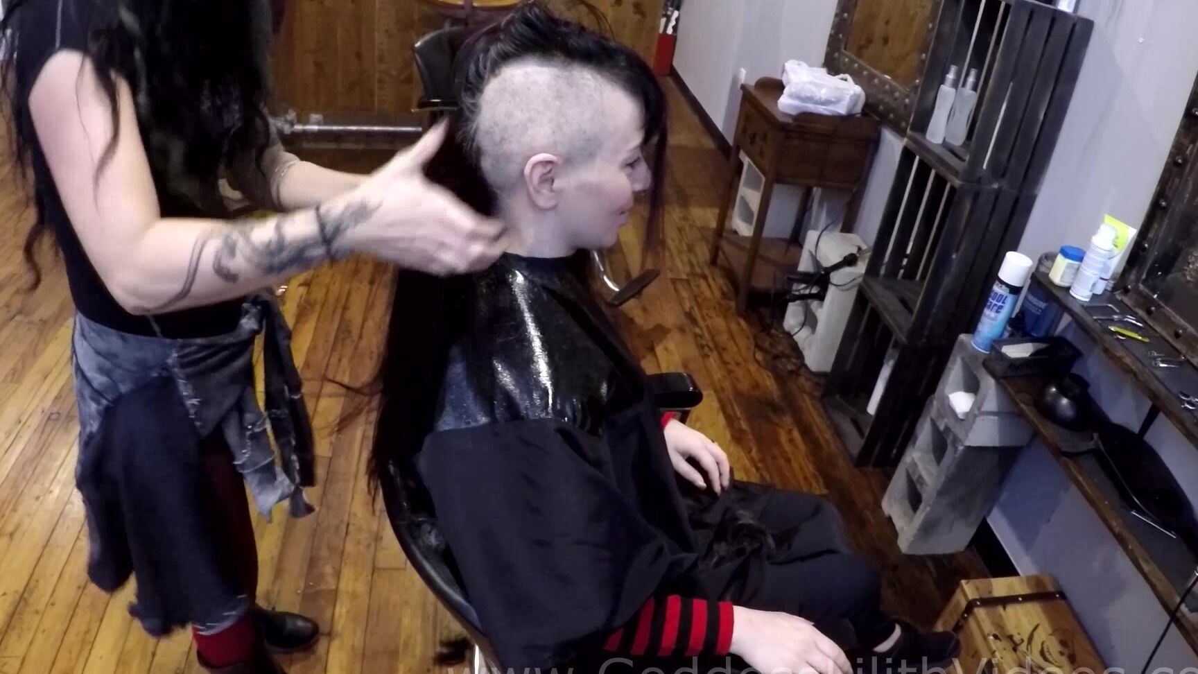 Goddess Lilith - Shaving My Long Hair Off Part 1 Of 3 ManyVids