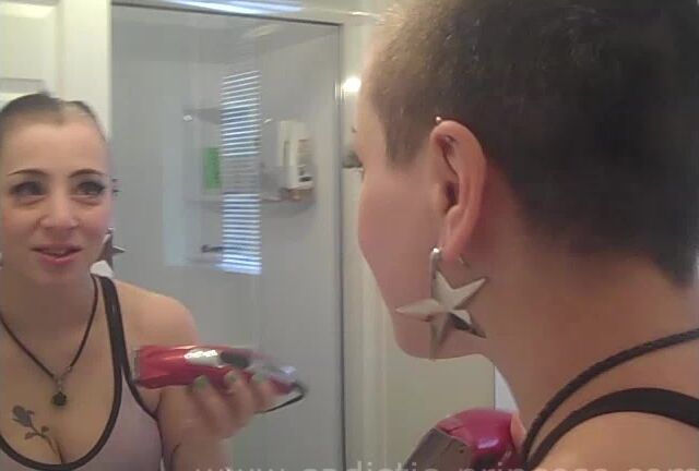 Goddess Lilith - Headshaving Pt 1 Buzzing My Head ManyVids