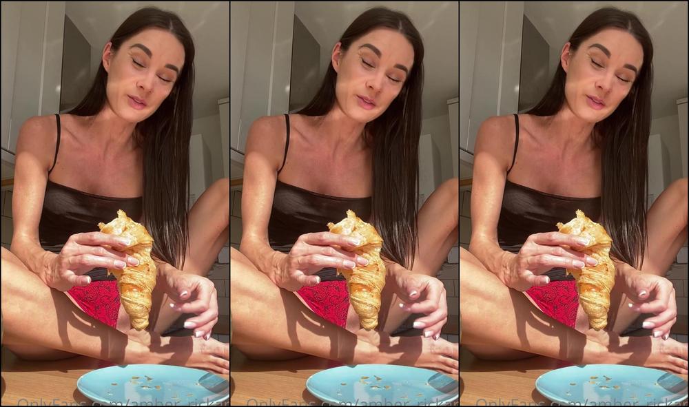 Amber Rickard A Video I Did This Morning Got Cold Sore