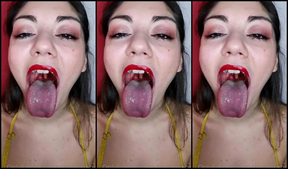 Emily Maxemilweber Nicknamed Maxemilweber 05 10 2022 Onlyfans Video A Lot Of Spit Su3