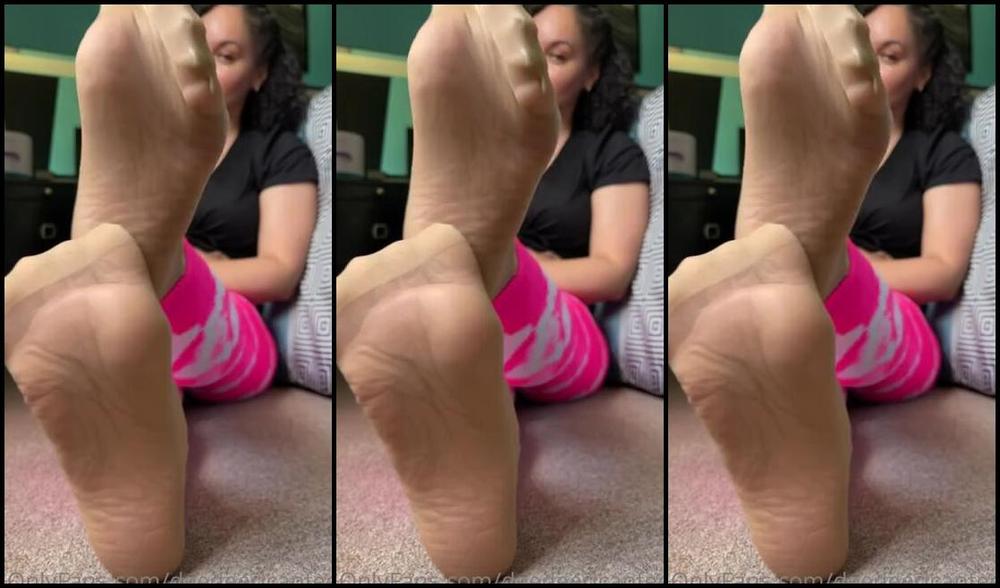 Deedeericanfeet Onlyfans Let S Speed This Up A Bit As Requested In Sheer Nyloned Feet