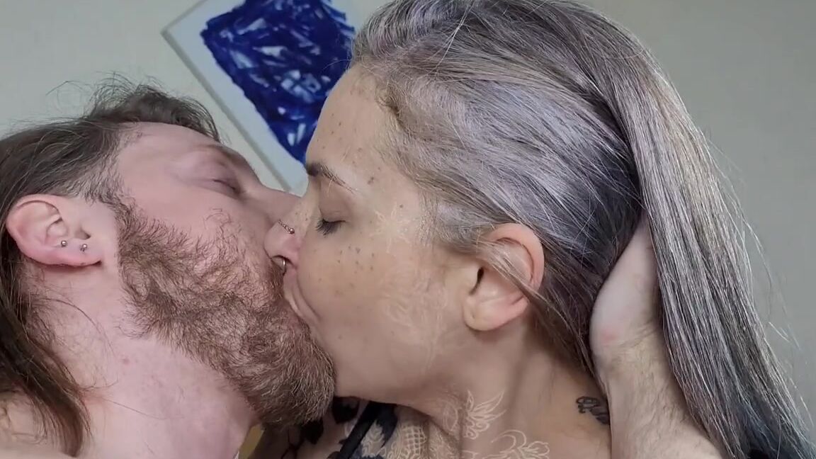 fat boy and friends vs girls a real couple kissing in front of the cameras by axlleyne and vampslayer clip full Clips4Sale