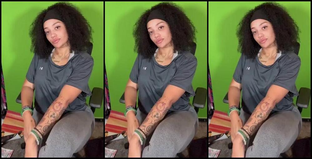 Feetluver32 Nicknamed Feetluver32 12 11 2024 Onlyfans Video Smelly After Gym Videolike This Video So I Can Make Sure You Want More Of These