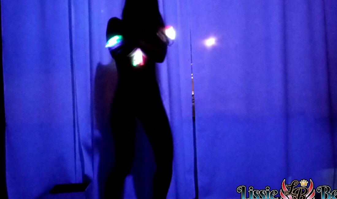 Big Tits, Brunette, Dancing, Erotic Nude, Latina lissie belle party with me ManyVids