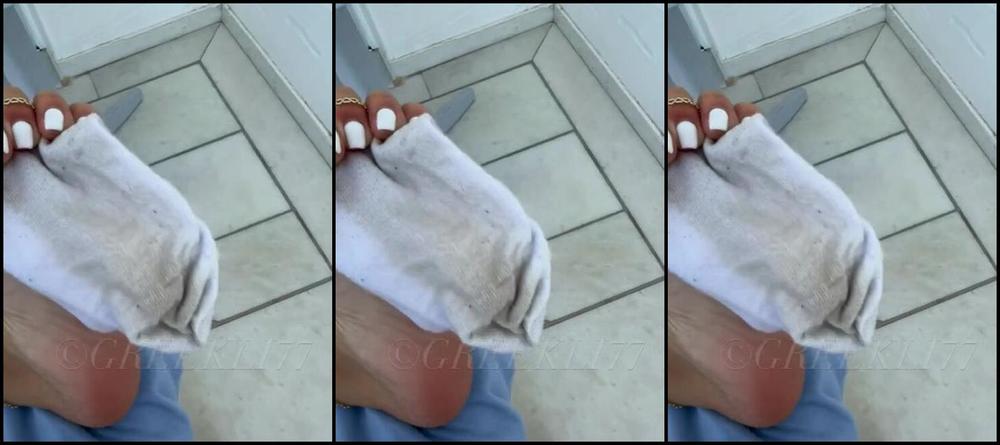 Greek Goddess Li Aka Greekli77 Onlyfans These Stinky Socks Are Still Up For Grabs Worn On 4 Flights One Ferry Ride And Have Been To Athe