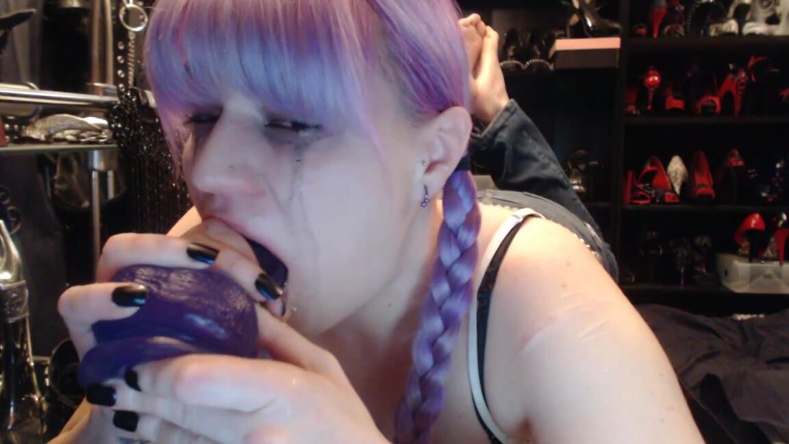 Maddie Peach Last Chance Messy Deep Throat Addiction