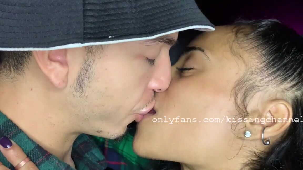 Kissingchannel Nicknamed Kissingchannel 11 13 2021 Onlyfans Video Milestone And Pheeway