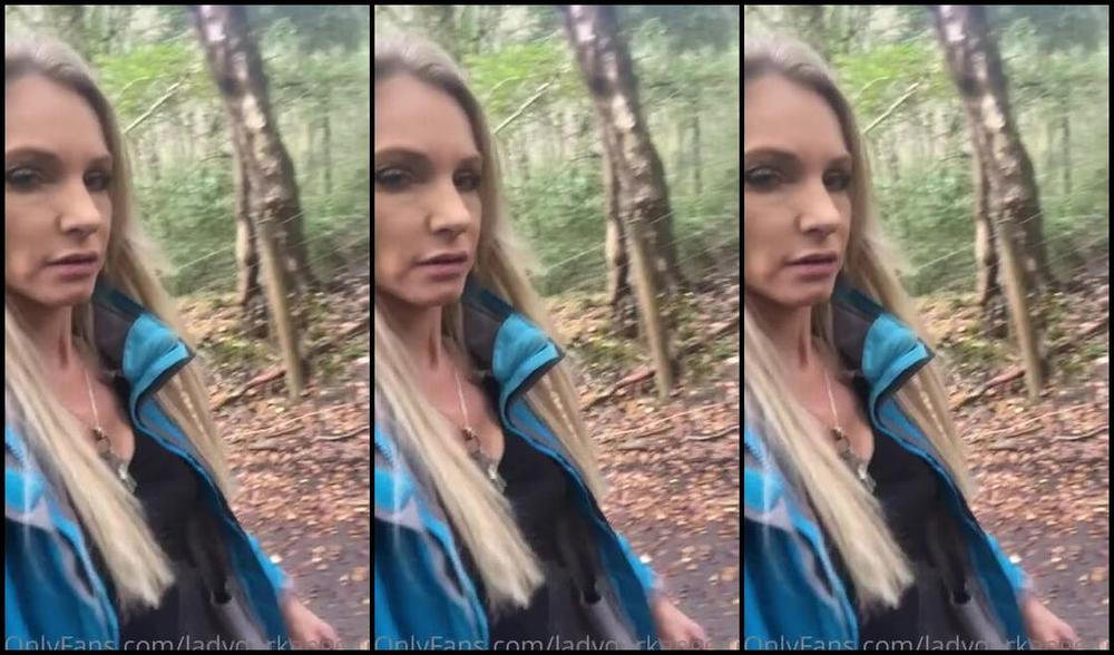 Ladydarkangeluk Onlyfans Off For A Walk
