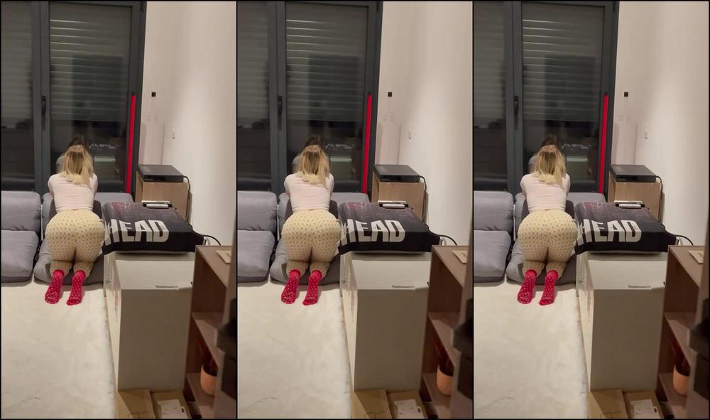 Valentine B 42656781 Video