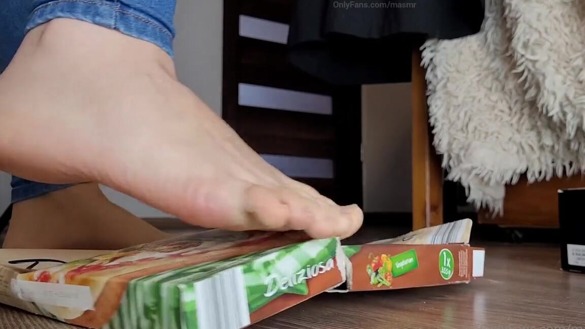 Masmr Onlyfans 9May Boxes Crushing Up Close One Foot Bare One Nyloned Stretching Teasing As Always Tight