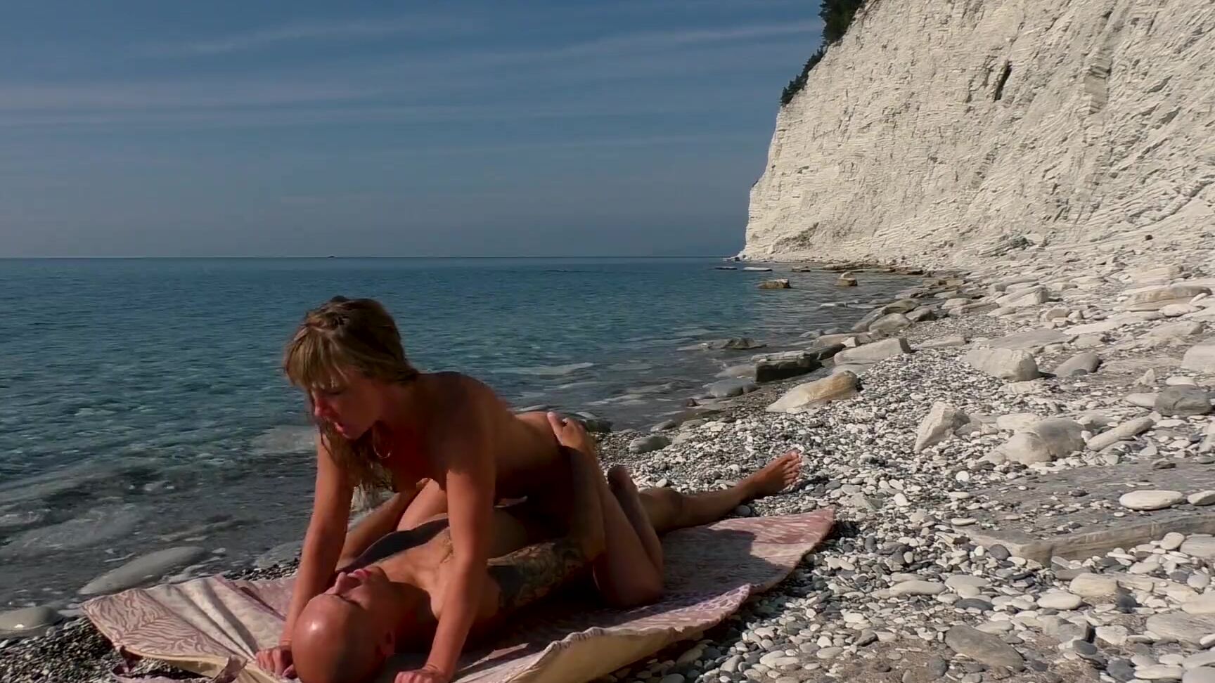 RoleplaysCouples IT HAPPENED! The travel blogger and kinky nudist girl fuck on the beach. Pornhub