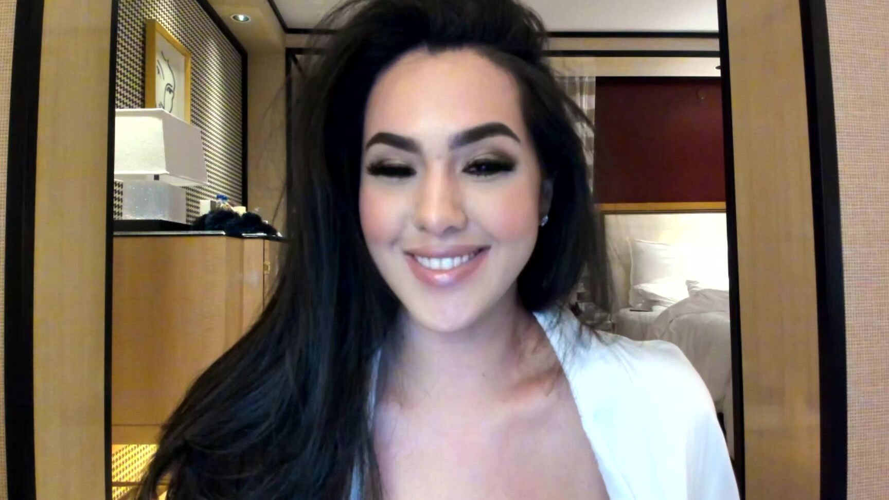 Makayla Divine Worship My Gorgeous Face