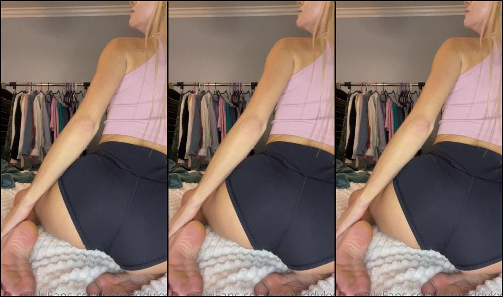 Xomaddykxo Booty And Soles Baby Come And Take Alllll The Sniffs You Can Stroke That Dick T