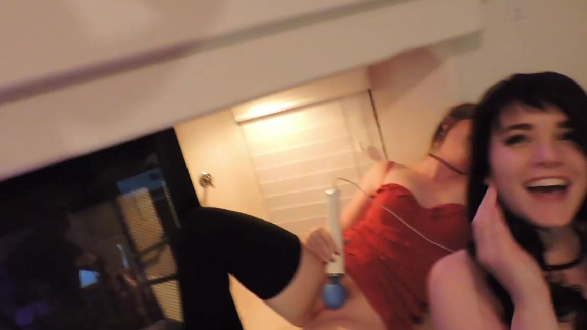 Amateur,Group Sex,Lesbians,Orgasms,Public Nudity ousweetheart hitachi orgy ManyVids