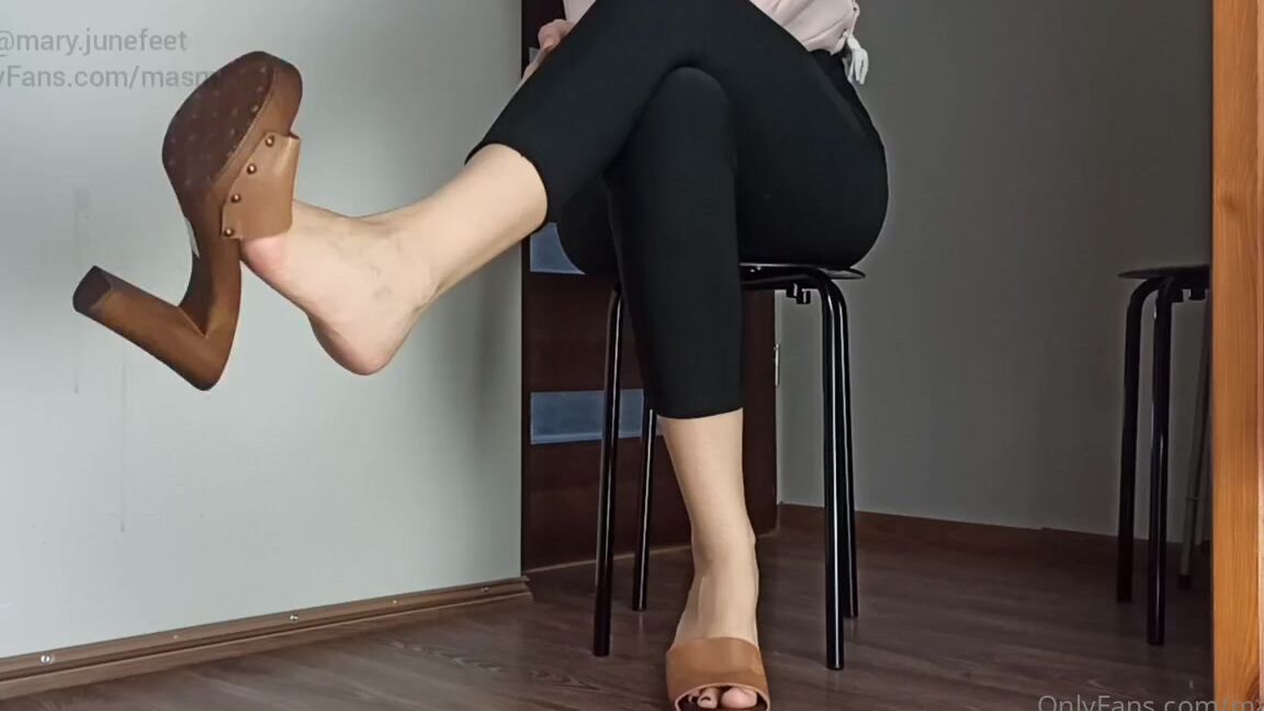 Masmr Onlyfans 9April Wooden Mules Shoeplay Different Angles Front Side And Rear View