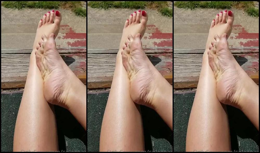 Solesnack Nicknamed Solesnack Onlyfans Soaking Up The Afternoon Sun With Freshly Painted Pink Toes I Tried To Pop My Toes At The End But
