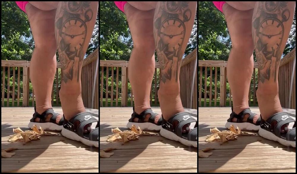 Iwantnique Onlyfans I Gave Charlotte Dirty Soles Before Anything Tell Me Do You Like Em Clean Or Dirty