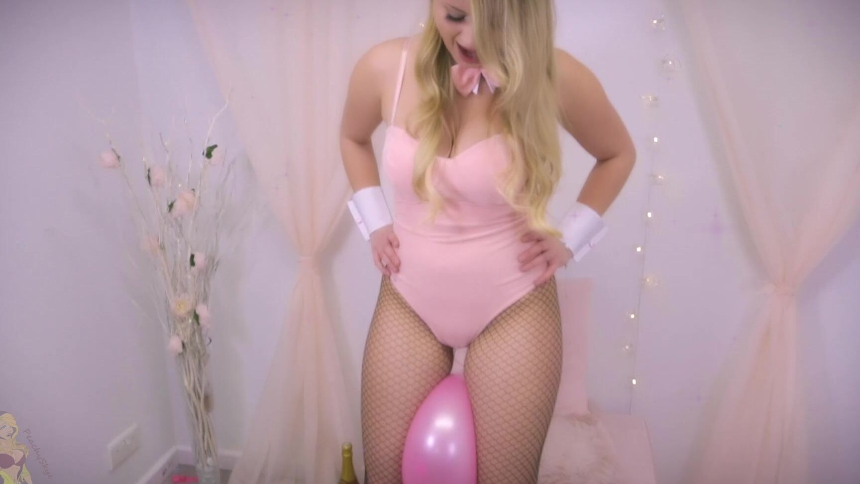 "PeachySkye" balloons, easter, kink, party game, sfw Easter Bunny Balloon Pop manyvids