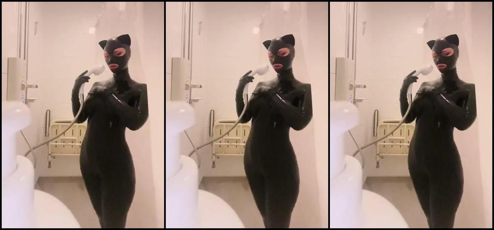 Thecutestkittycat S Nicknamed Thecutestkittycat 10 30 2023 Onlyfans Video Showering In My Latex Catsuit