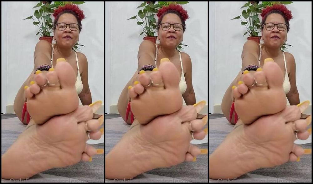 Meryann Aka Solesqueenrd Onlyfans How Beautiful Claws Good Night My Babies One More From My Gallery Like And Comments Are