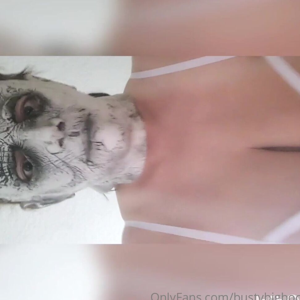 Bustybigbooty 1177579789 11 01 2020 The Jason Vs Michael Battle As Promised Death By Titties Lol I Know The Video Is