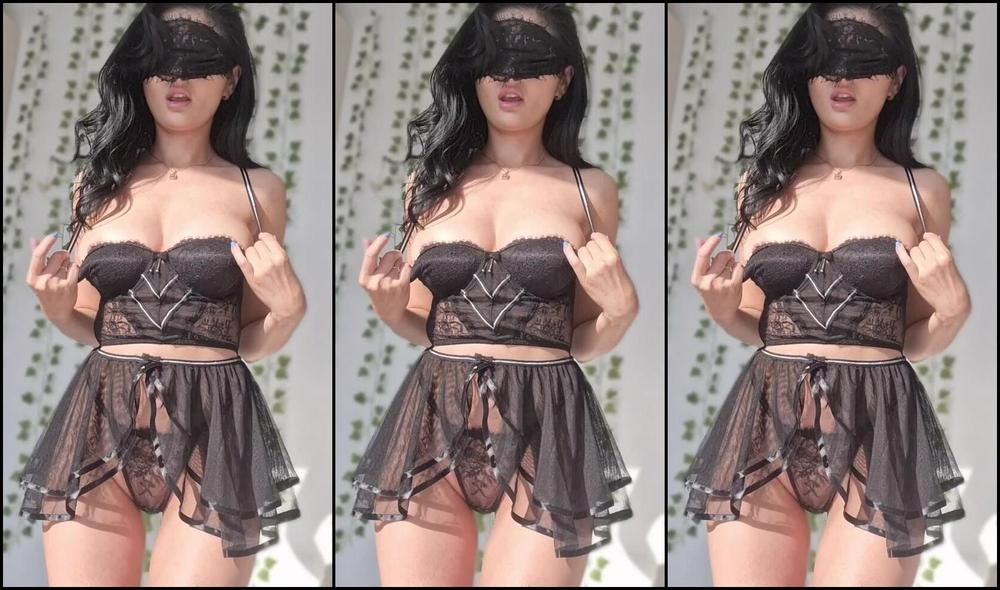 Atomicbrunette18 812