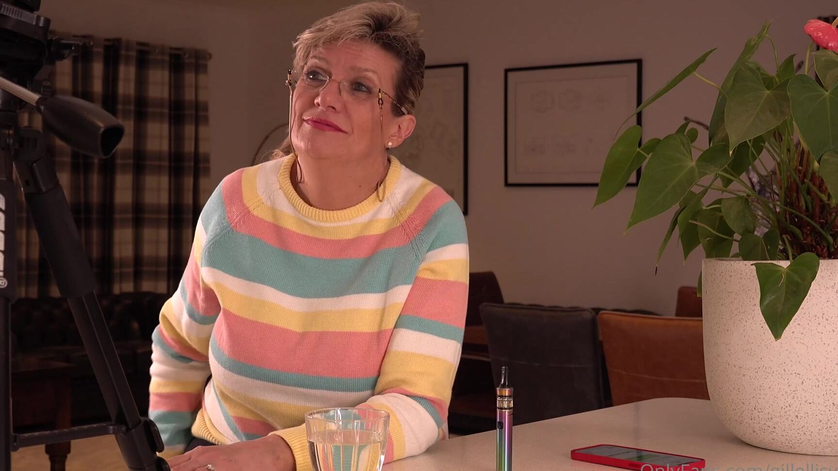 Gillellisyoung The Monday The Th Of February Live Stream My Own Recording And It Was A Great Night An