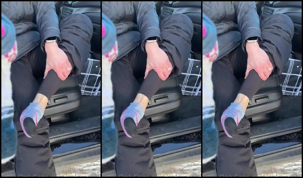 Solemate91 Nicknamed Solemate91 Onlyfans Feels So Good To Get Out Of These Ski Boots After 7 Hours Of Skiing