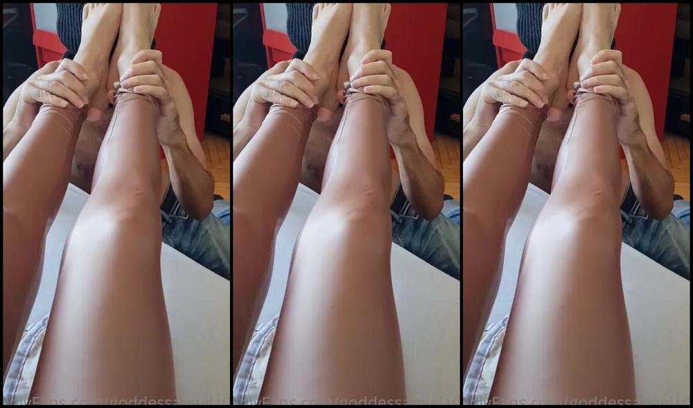 Barbiemelek Onlyfans Ayaklarma Tapyor Benmasorp