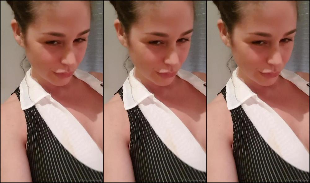 cathyheaven-05-04-2020-214363942-good-morning-guys-as-requested-here-is-a-video-for-you-in-secretary-outfit-and-stockings