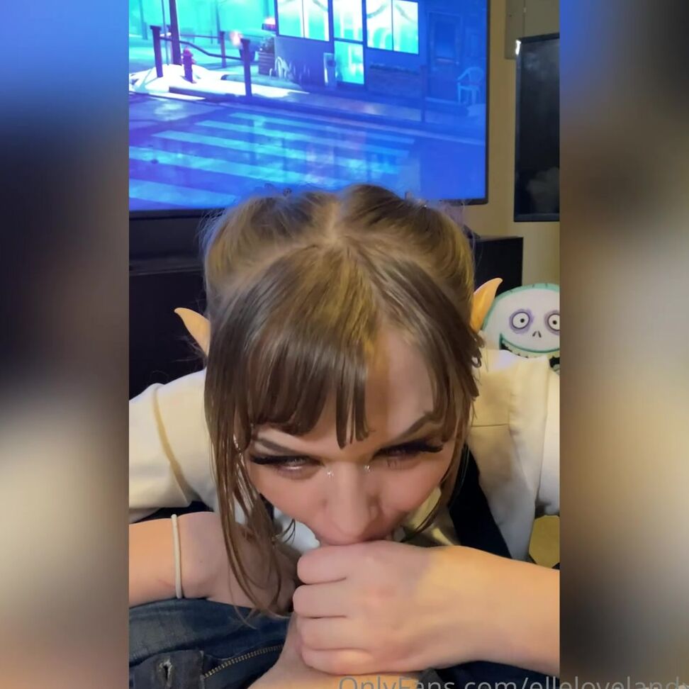 Ellelovelandxxx I Suck Daddy S Massive Cock For Voting Well I Guess It Ended Up Being More Like Min