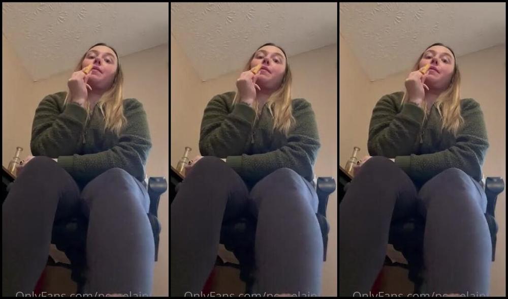 Porcelain Goddess Aka Porcelainfeets Onlyfans Hello Down There Little Human Your Giant Has Missed You So Badly