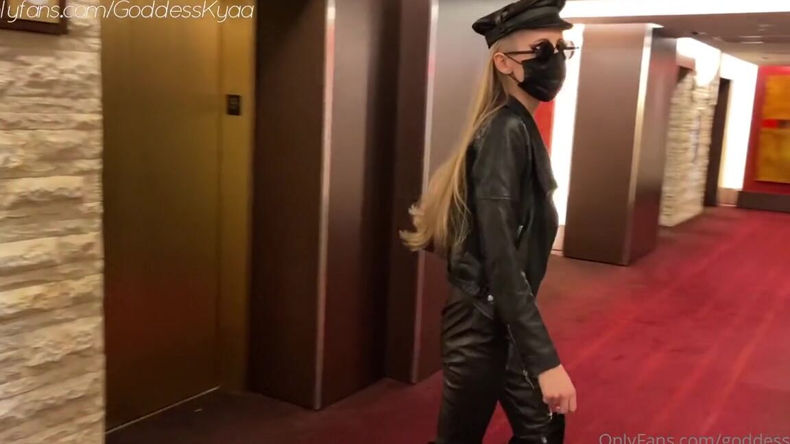 Goddess Kyaa Nicknamed Goddesskyaa Onlyfans Follow My Boots Out The Safety Of Your Hotel Worship My Heels In Public You Don T Care Who Sees Xc