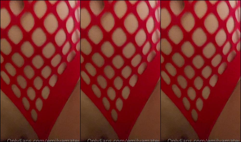 Emilyamateur Doggy Anybody Knows If Iphone Is Cumproof