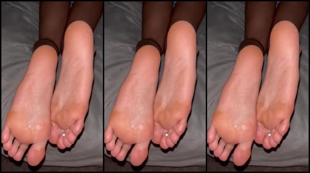 Solemangos Nicknamed Solemangos Onlyfans 10 04 2023 I Know You Beta Boys Are Squirming Watching Me Play With Cum